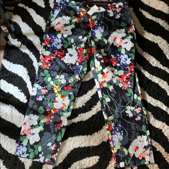 Banana Republic Factory Pants - Banana Republic Avery Printed Satin Crop Pant. NWT
